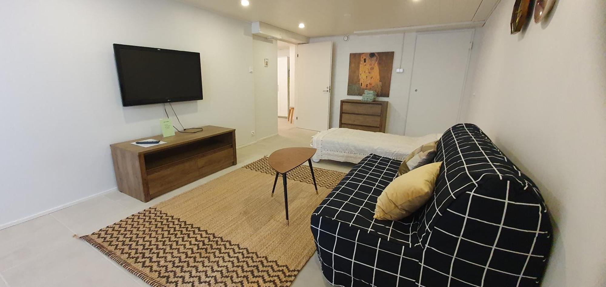 Two 54m2 Apt, Wifi, Free Parking, Terrace, Near Park Apartment Helsinki